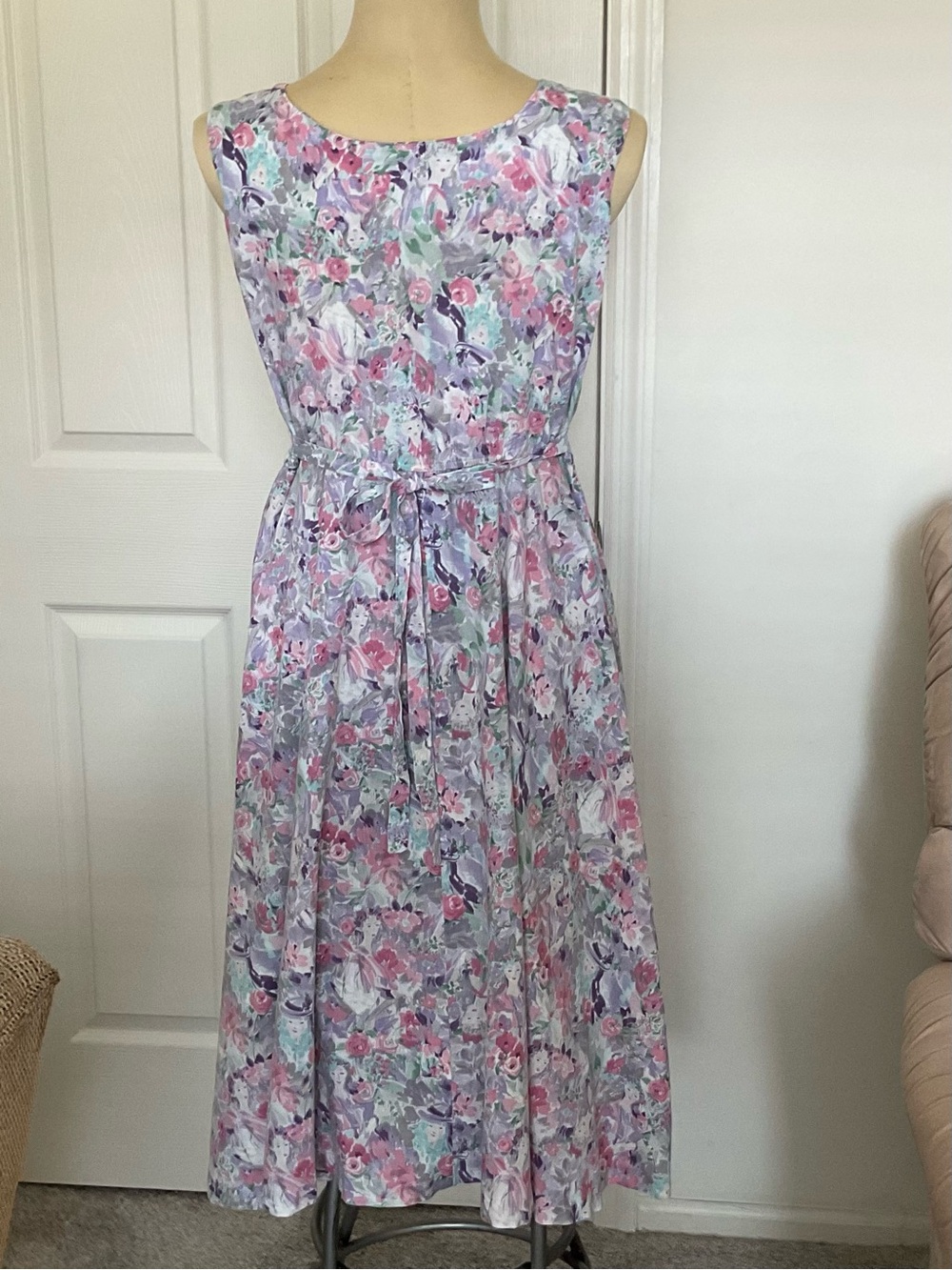 Vintage Alison J. Woman Cottagecore Floral Print Sleeveless Dress 10 USA